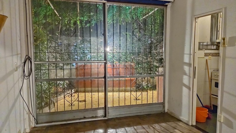 Departamento de 2 Ambientes con patio en el centro de San Isidro
