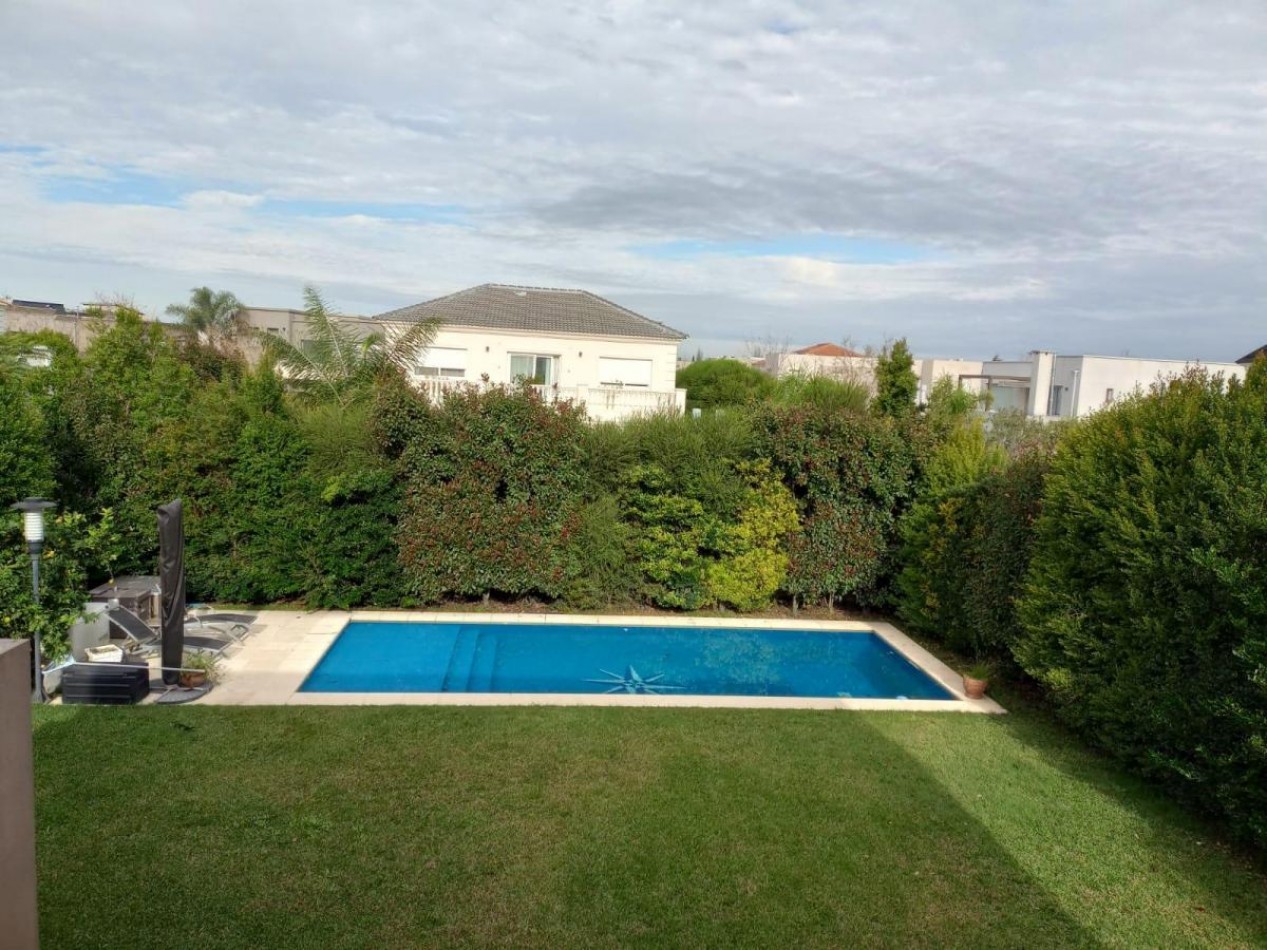 Venta Casa 3 Dormitorios y Escritorio en Nordelta Barrio Los Alisos