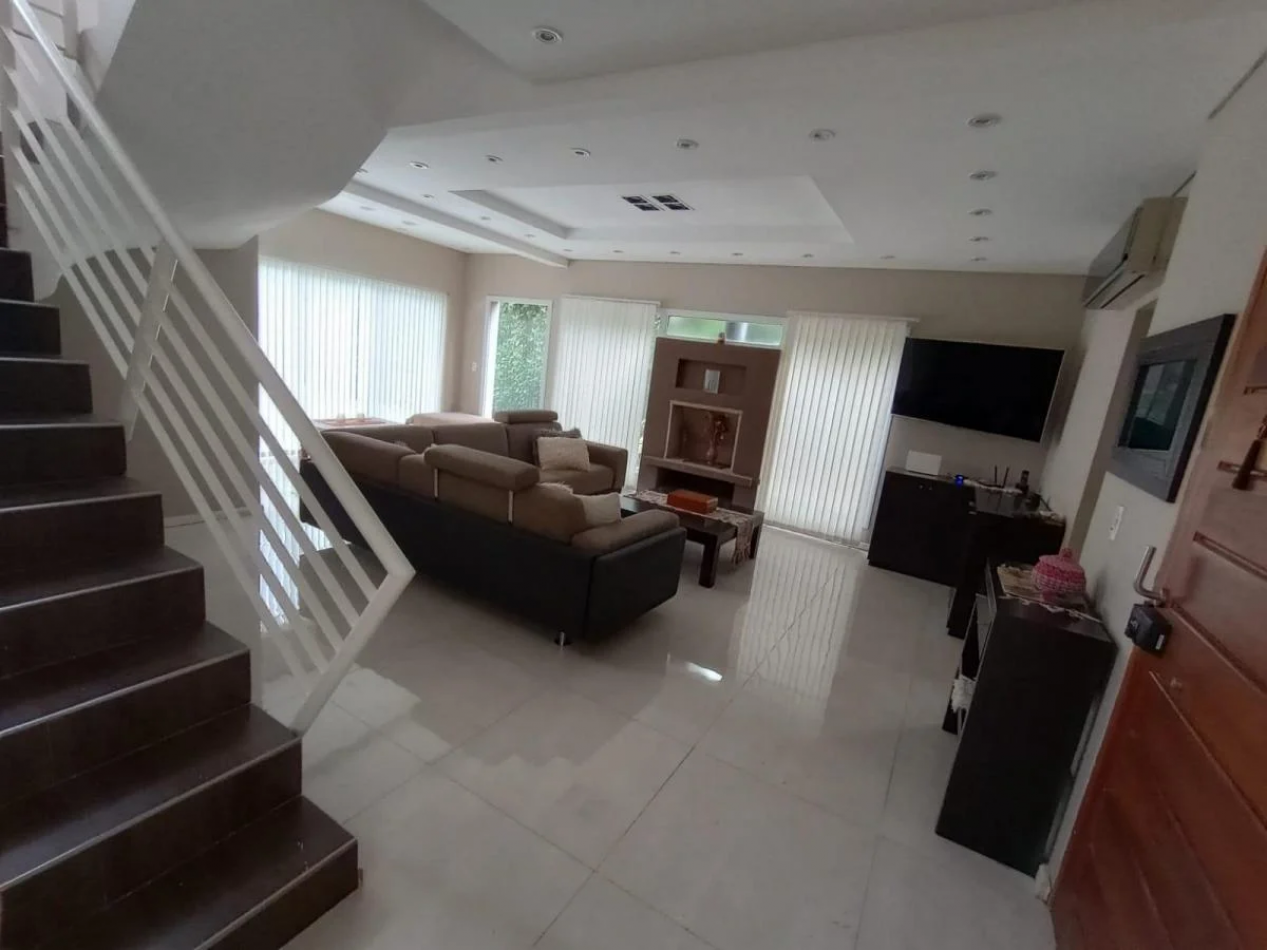 Venta Casa 3 Dormitorios y Escritorio en Nordelta Barrio Los Alisos