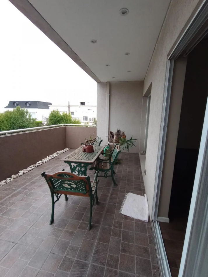Venta Casa 3 Dormitorios y Escritorio en Nordelta Barrio Los Alisos