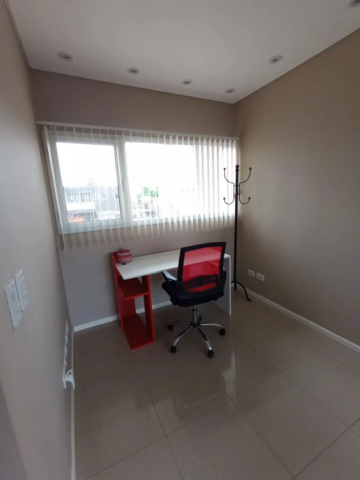 Venta Casa 3 Dormitorios y Escritorio en Nordelta Barrio Los Alisos