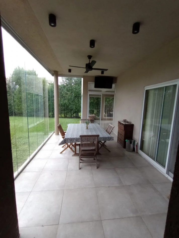 Venta Casa 3 Dormitorios y Escritorio en Nordelta Barrio Los Alisos