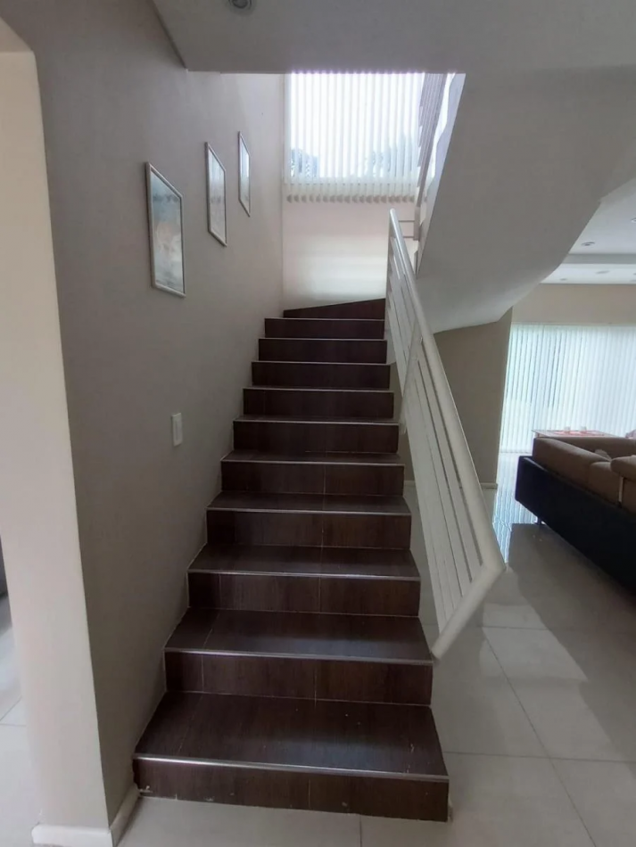 Venta Casa 3 Dormitorios y Escritorio en Nordelta Barrio Los Alisos