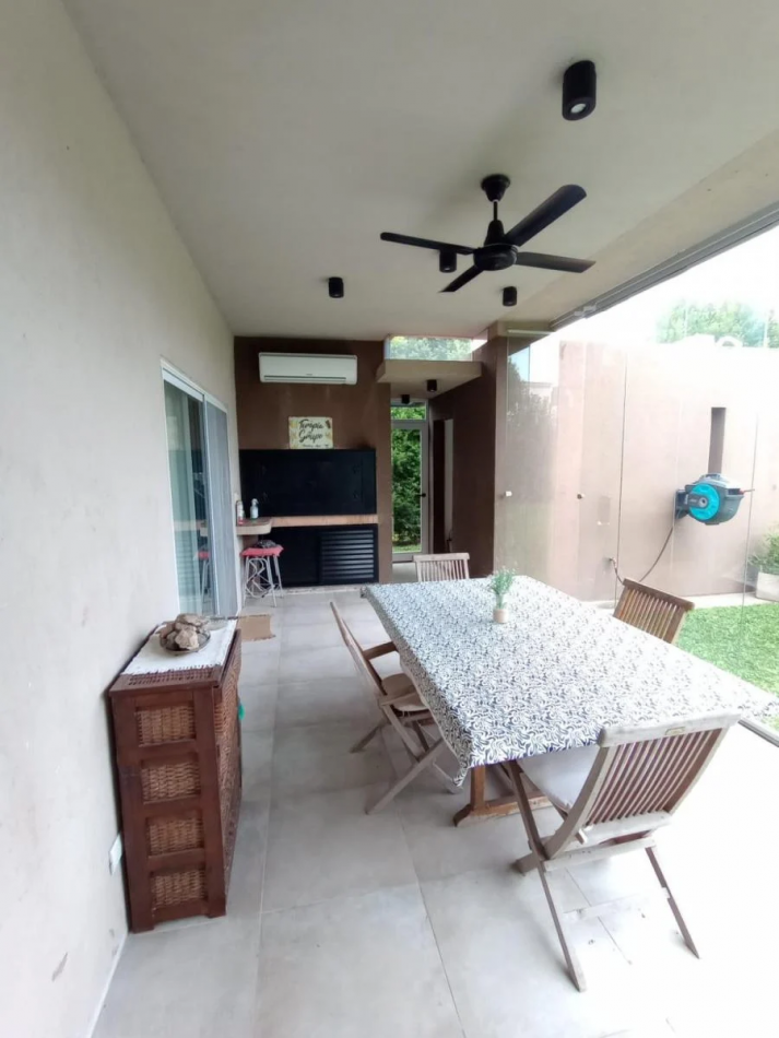 Venta Casa 3 Dormitorios y Escritorio en Nordelta Barrio Los Alisos