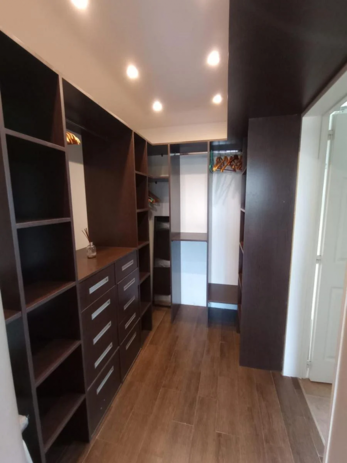 Venta Casa 3 Dormitorios y Escritorio en Nordelta Barrio Los Alisos