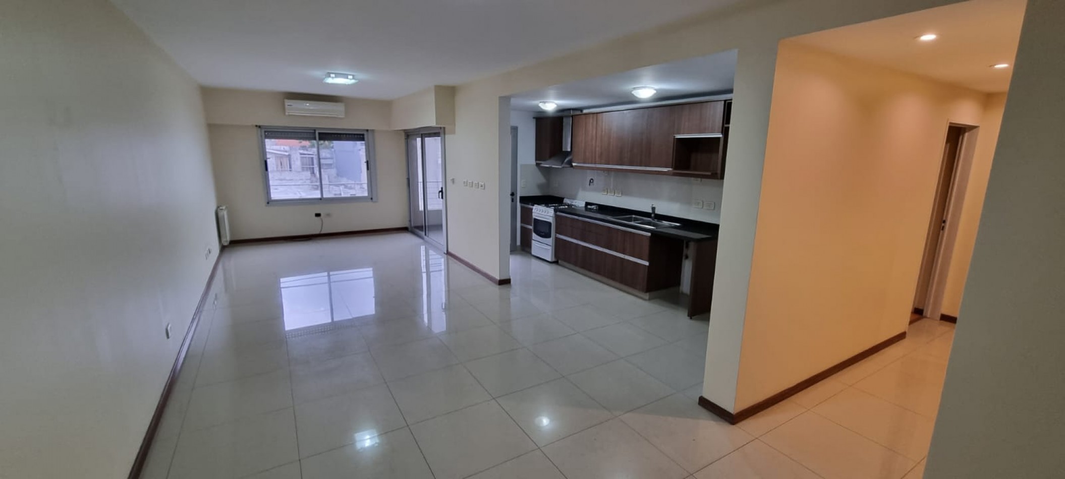 Alquiler de Hermoso Departamento De 4 Ambientes