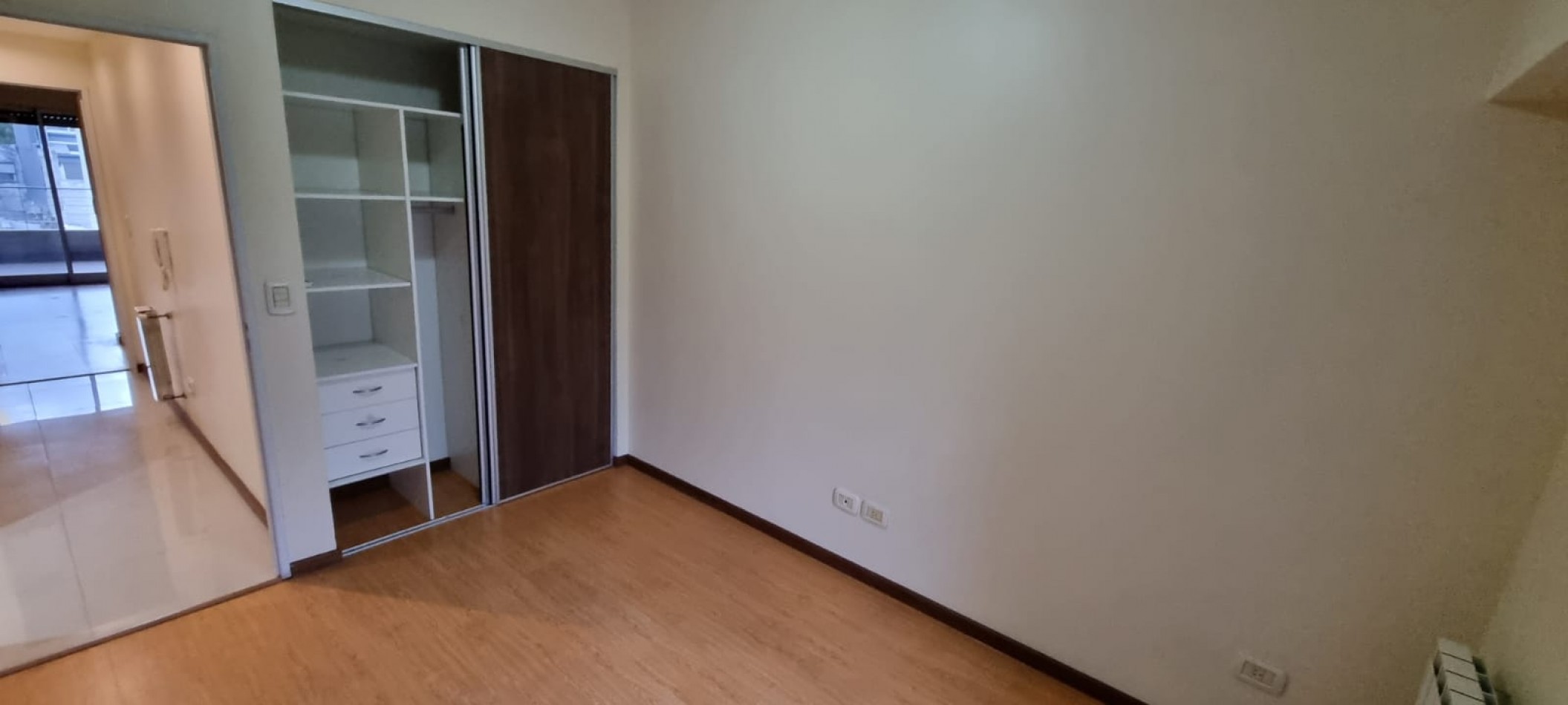 Alquiler de Hermoso Departamento De 4 Ambientes