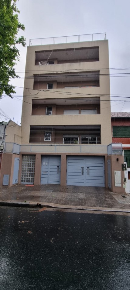 Alquiler de Hermoso Departamento De 4 Ambientes