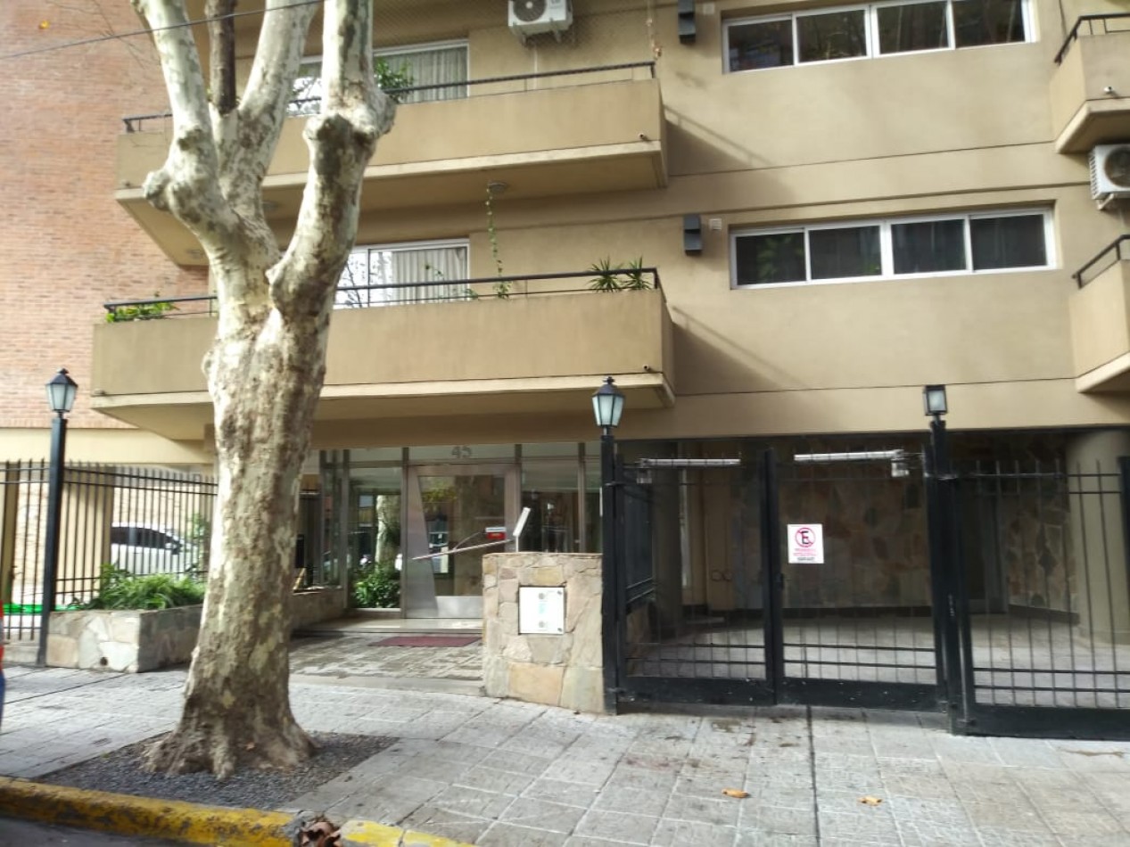 Departamento Departamento 3 Dormitorios con Cochera Doble en San Isidro