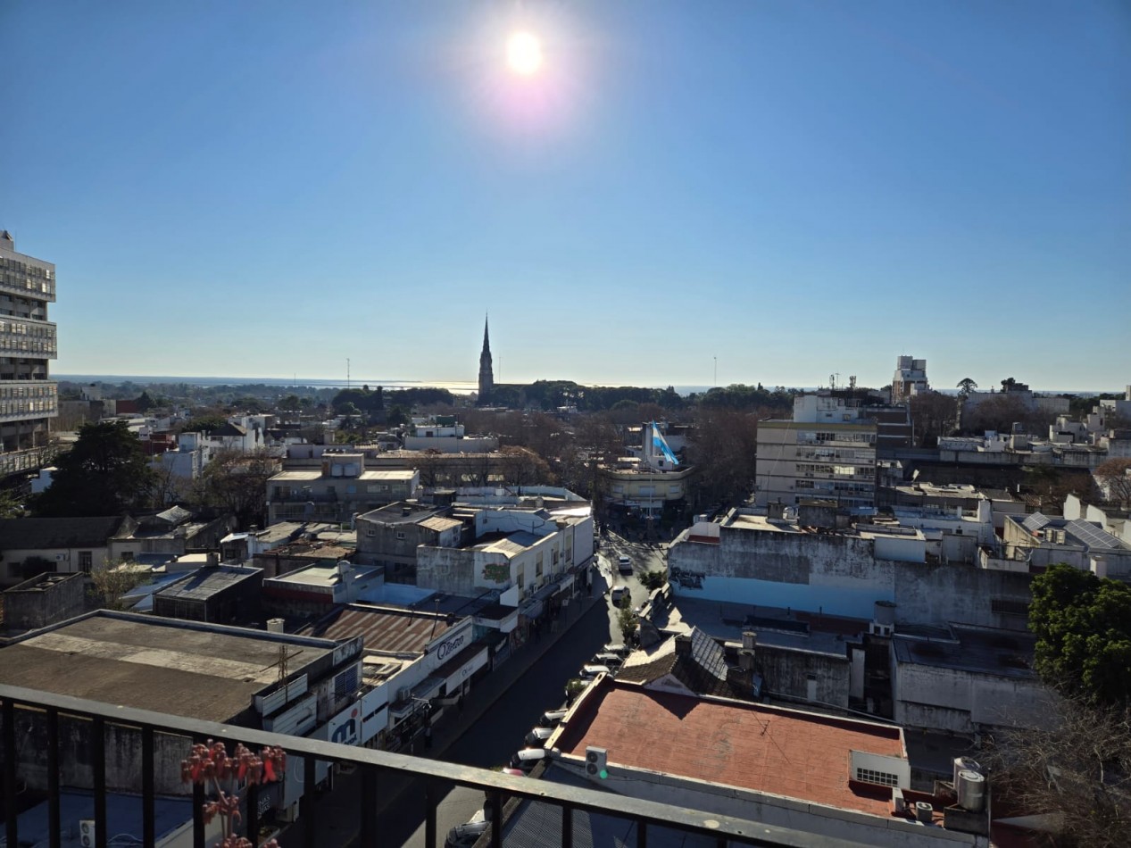 Increible Vista. Venta Departamento 3 Amb y Dep de Serv. En San Isidro