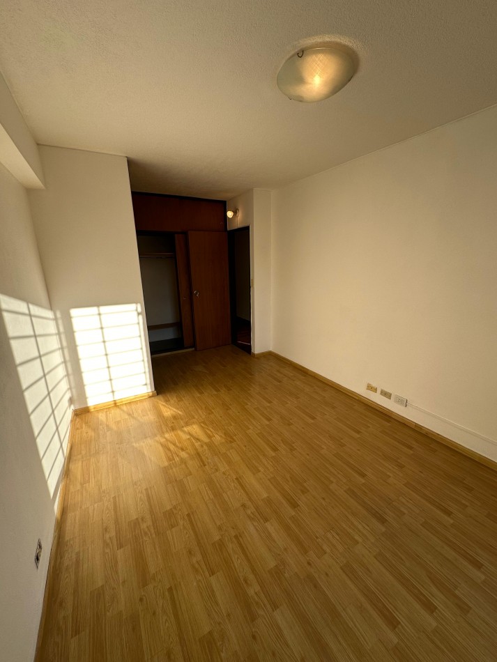 Venta Departamento 3 ambientes en San Isidro