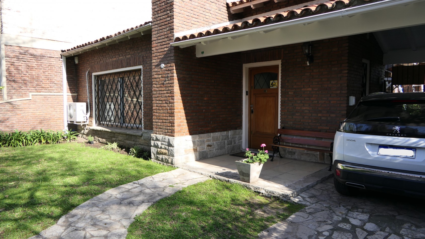 Venta casa 3 dormitorios con Pileta en San Isidro