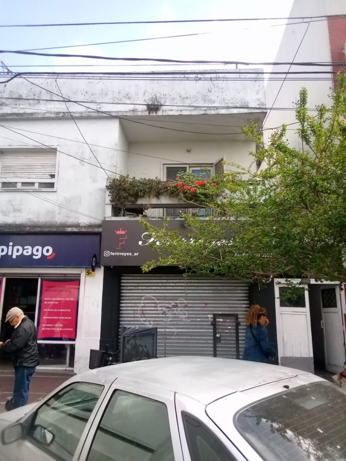 Alquiler Local sobre la calle Avellaneda en Virreyes