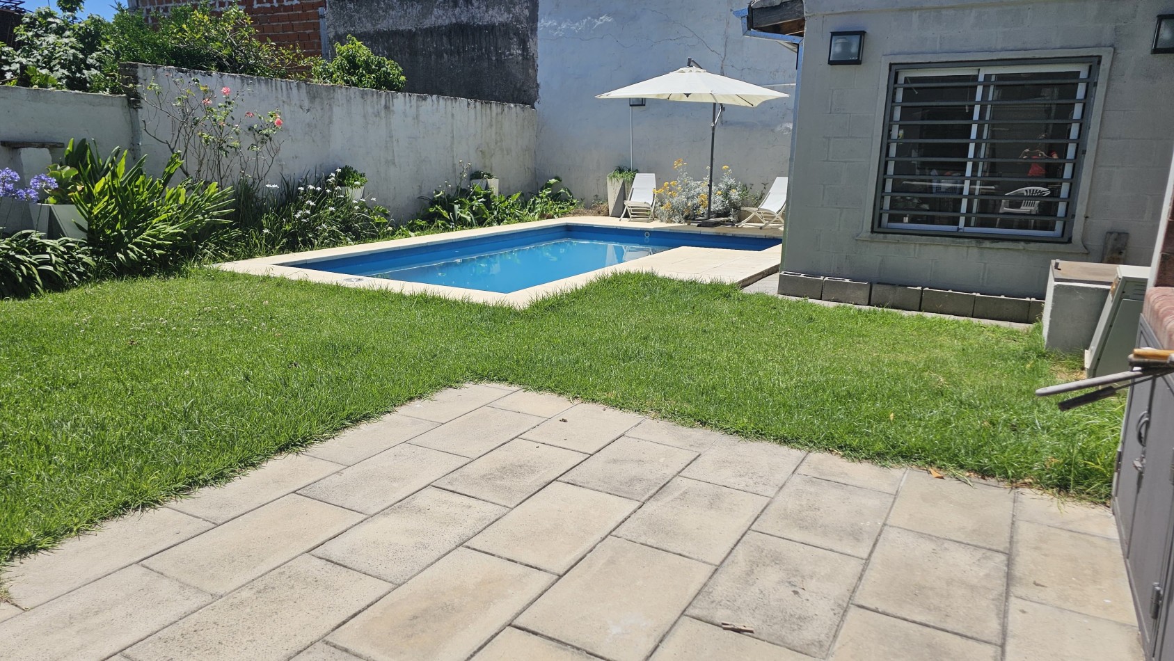 Venta Casa 3 Dormitorios con Pileta en Boulogne, San Isidro. Apto Credito.