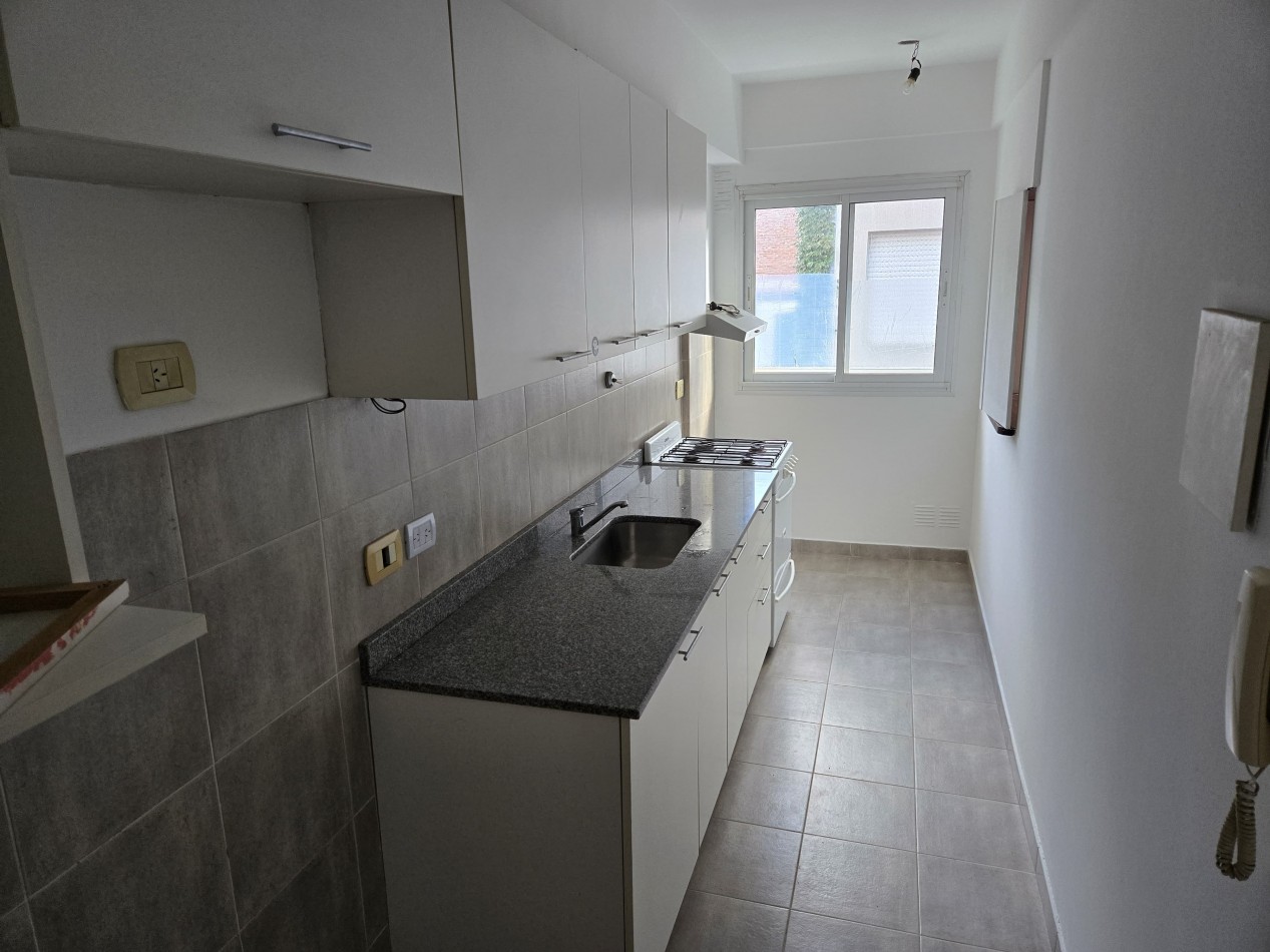 Venta Departamento 2 Ambientes con cochera en San Isidro