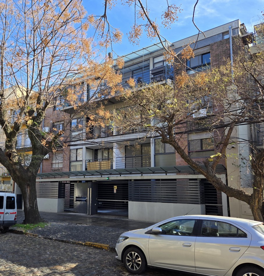 Venta Departamento 3 ambientes c/Patio en San Isidro