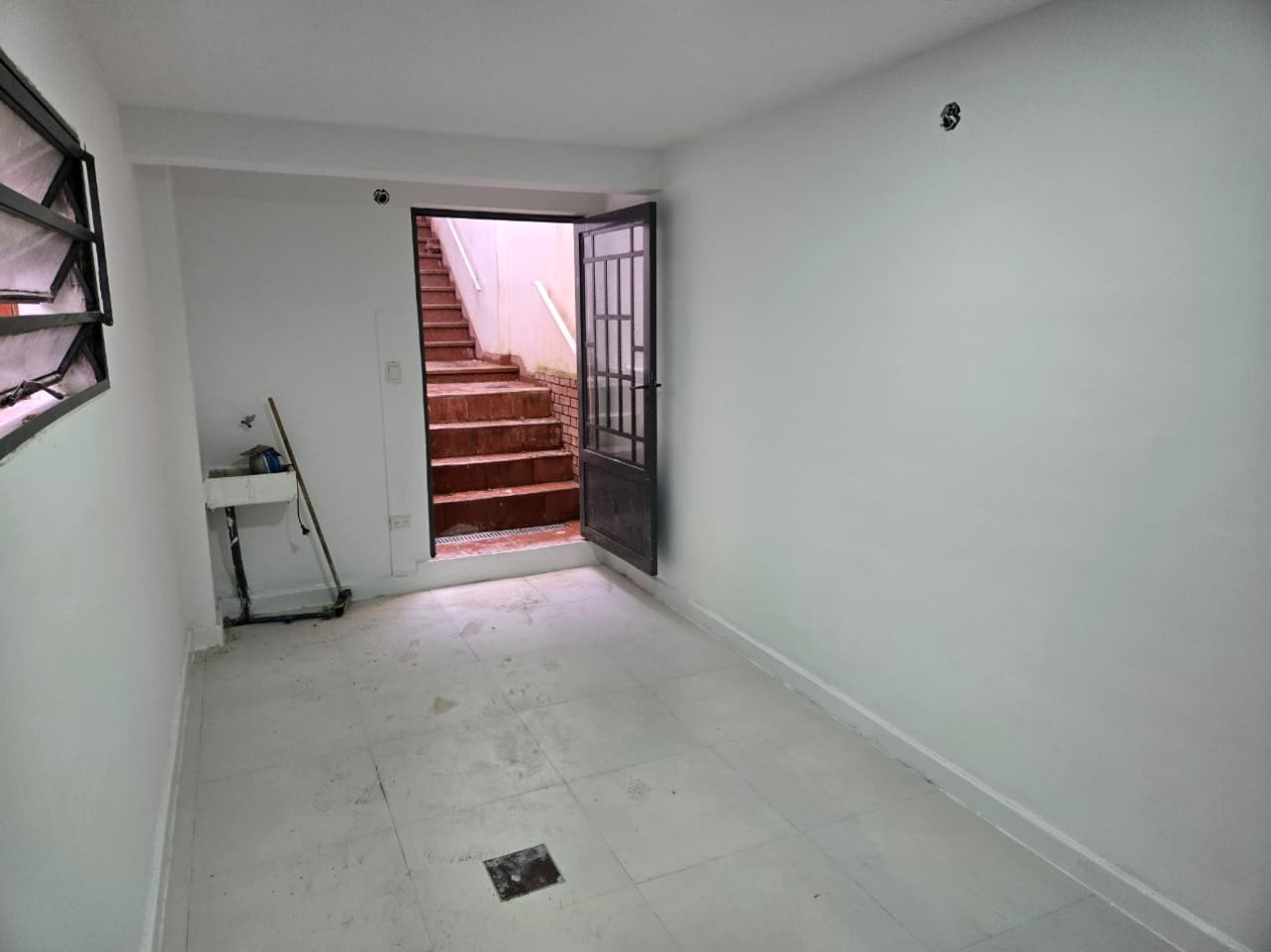 Venta Ph La Lucila 2 Dormitorios, Cochera y Terraza. Impecable Estado. 