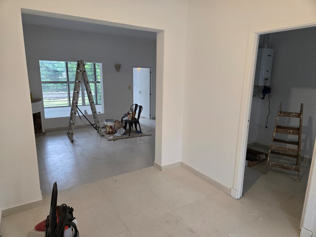 Venta Ph La Lucila 2 Dormitorios, Cochera y Terraza. Impecable Estado. 