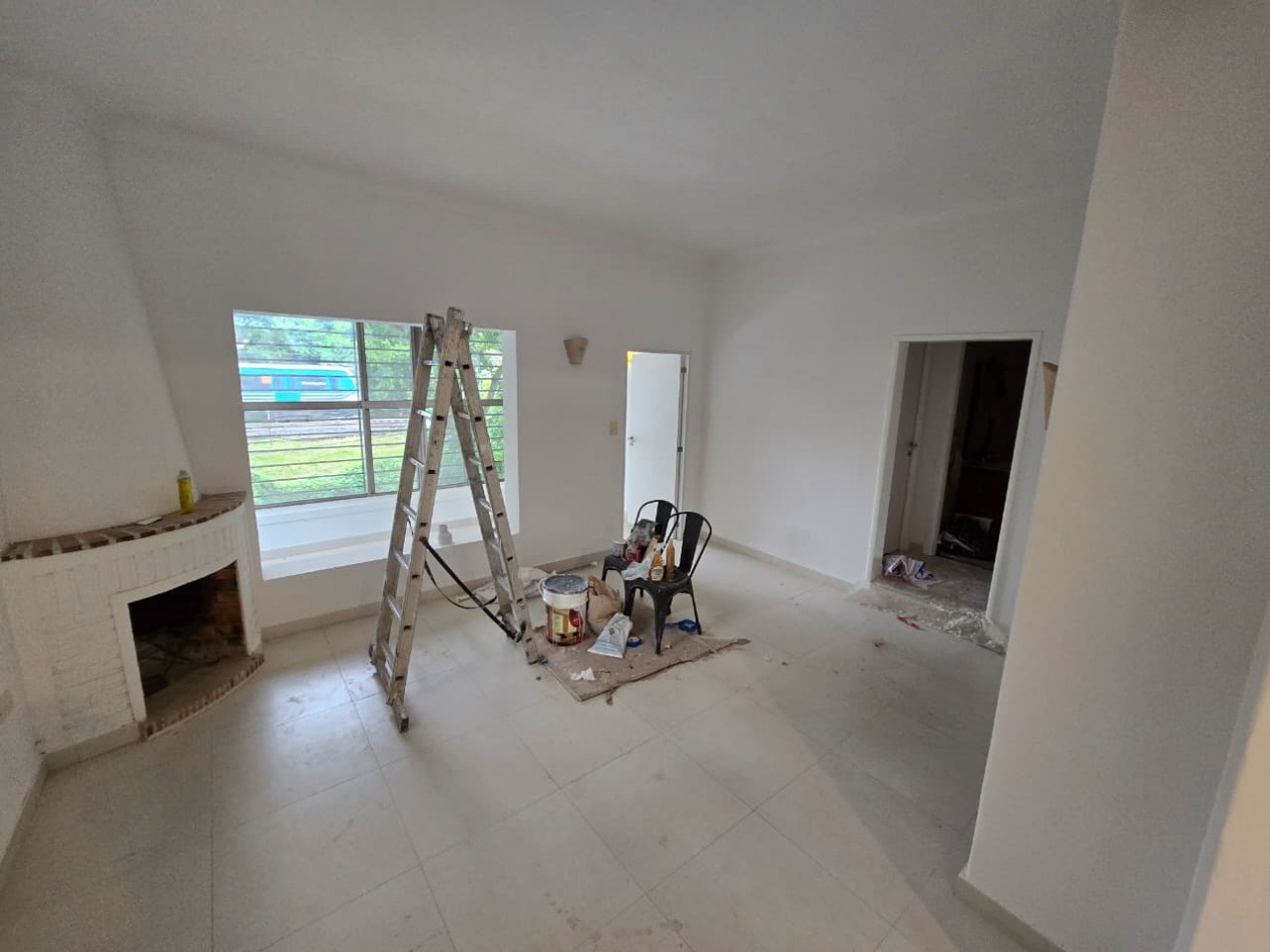 Venta Ph La Lucila 2 Dormitorios, Cochera y Terraza. Impecable Estado. 