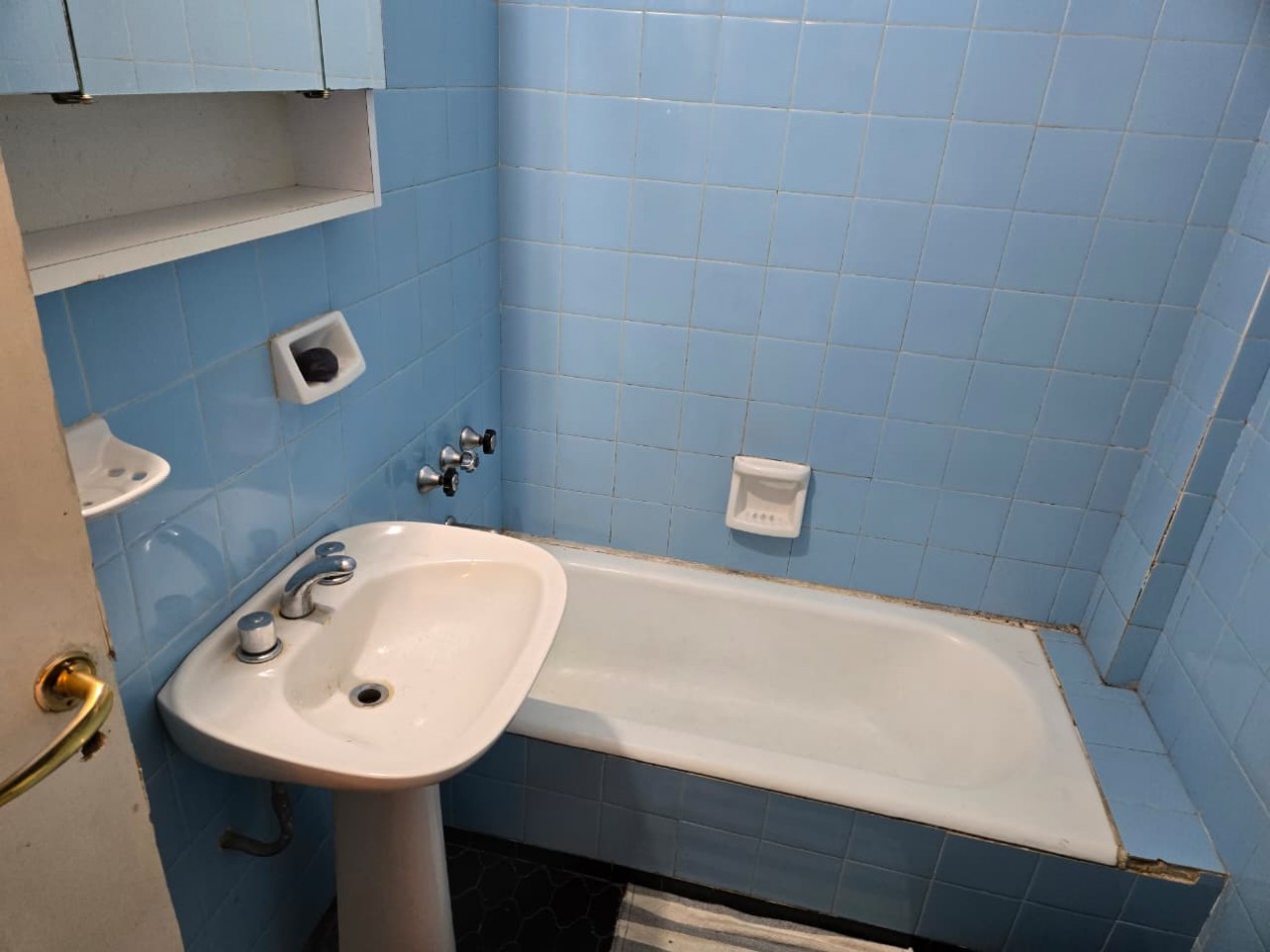 Venta Departamento 2 ambientes con Patio en San Isidro. Apto credito