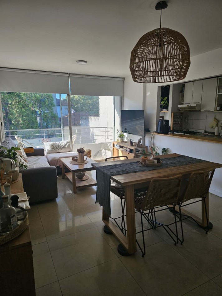 Alquiler Departamento de 3 Ambientes C/Cochera y Pileta en San Isidro