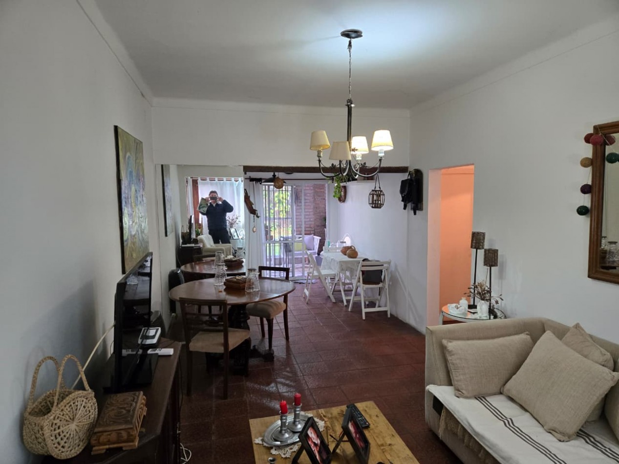 Venta Casa Sobre Lote Propio en La Calabria San Isidro.