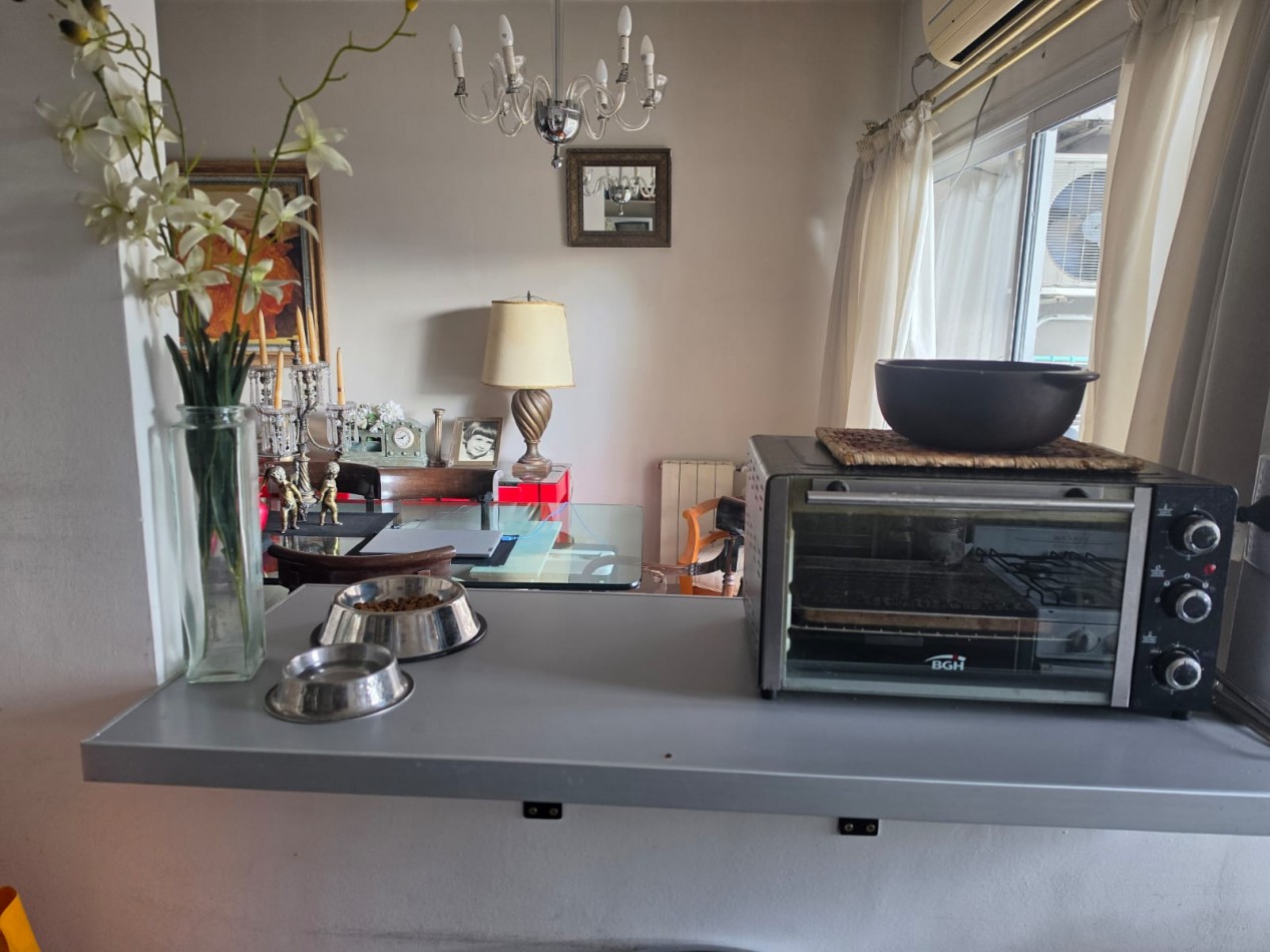 Venta Departamento 2 Ambientes, Sobre Av. F Lacroze en Colegiales.