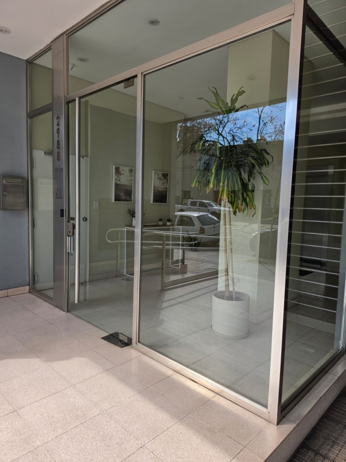 Venta Departamento 2 Ambientes, Sobre Av. F Lacroze en Colegiales.