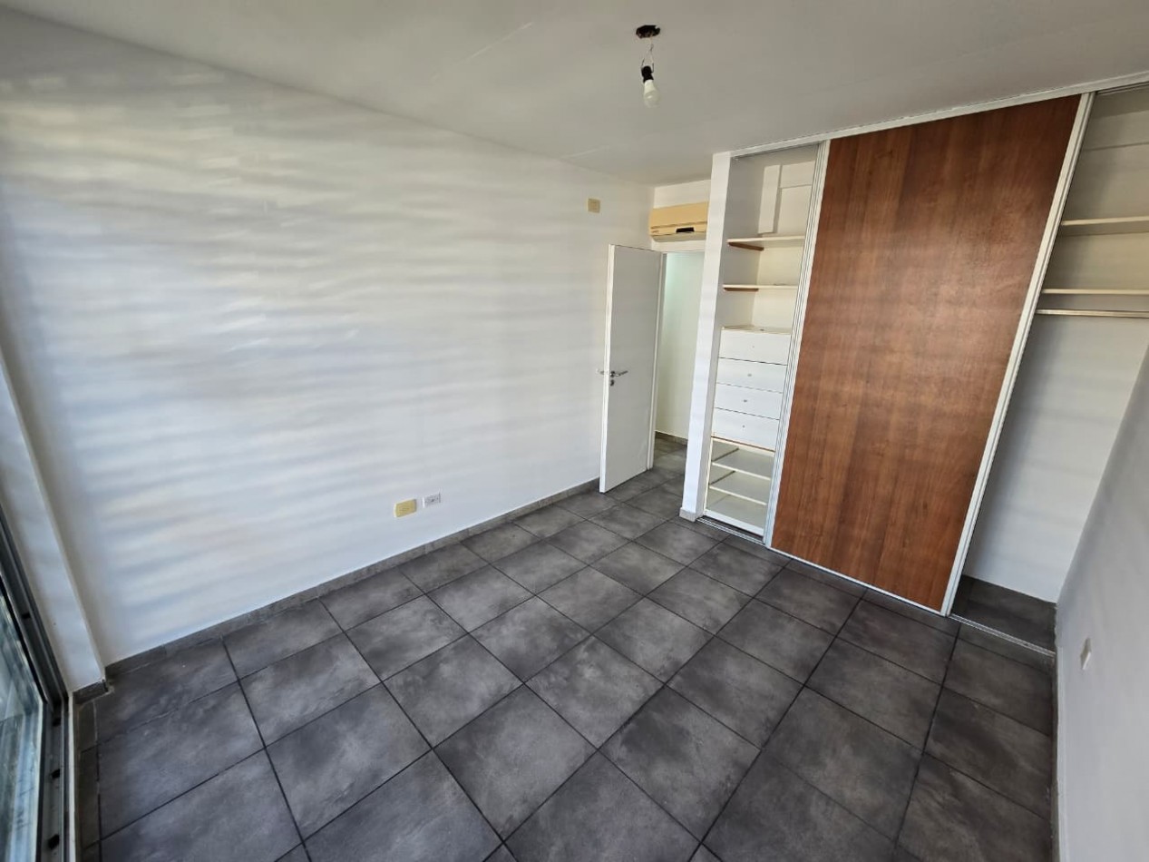Alquiler Departamento 3 Ambientes con Cochera en San Isidro