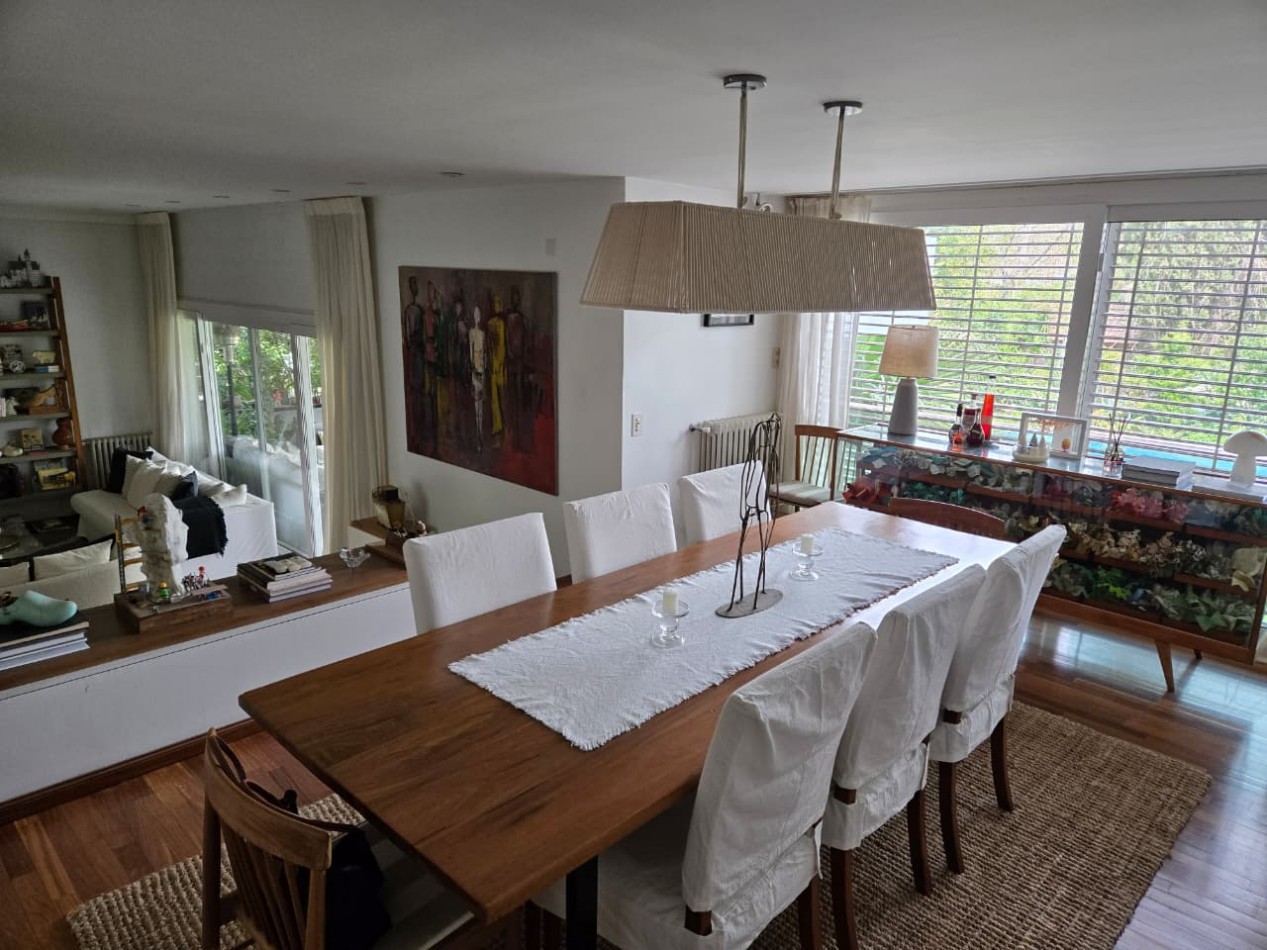Impecable Casa Moderna en Venta en Lomas de San Isidro