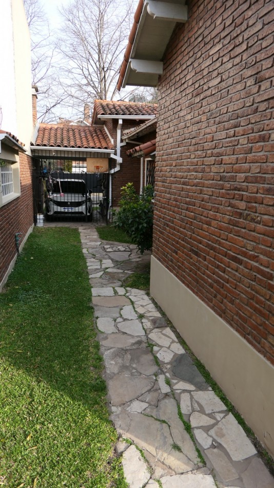 Venta casa 3 dormitorios con Pileta en San Isidro