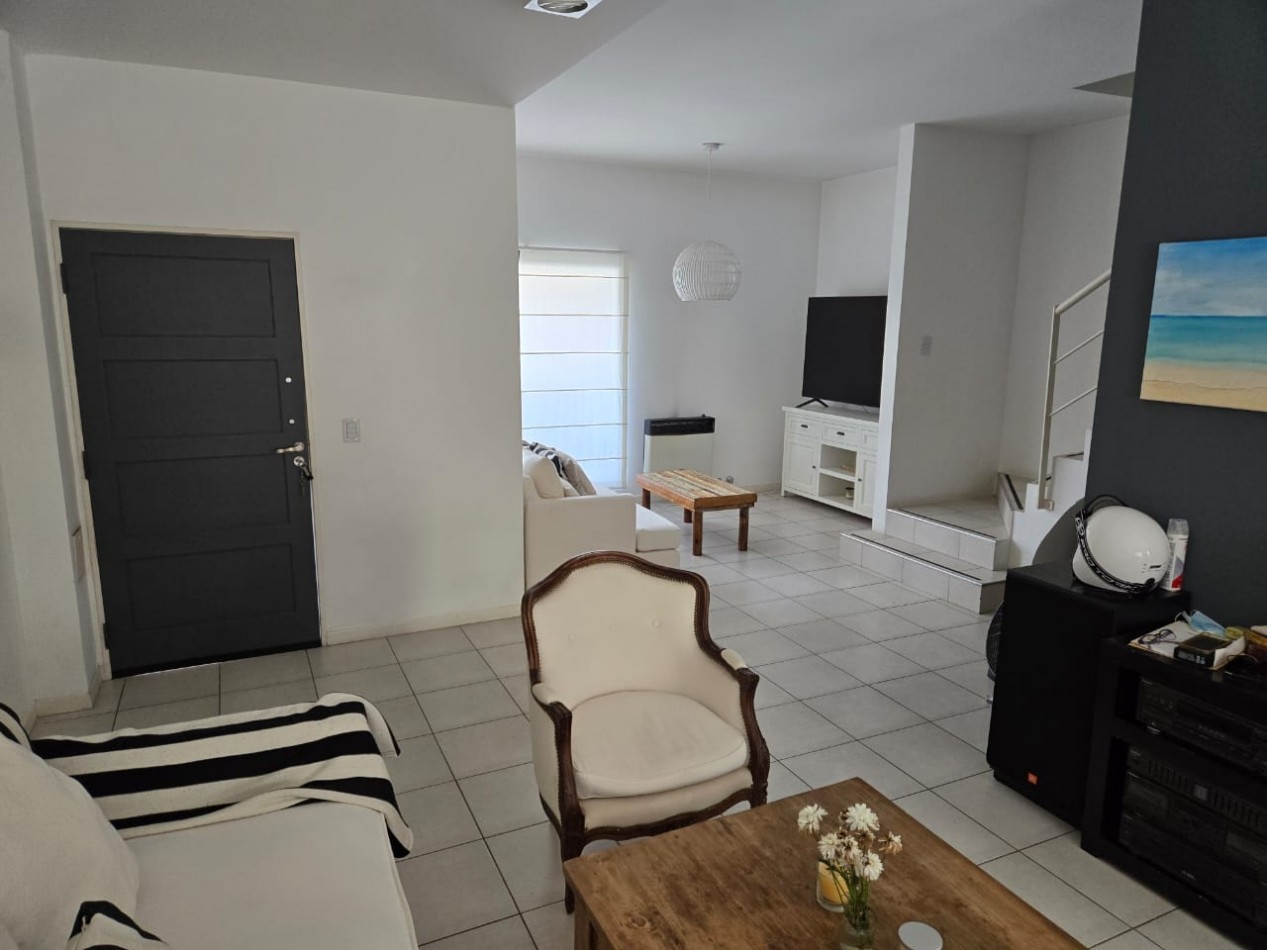 Venta Casa 3 Dorm. Con Pileta El Palmar Nordelta