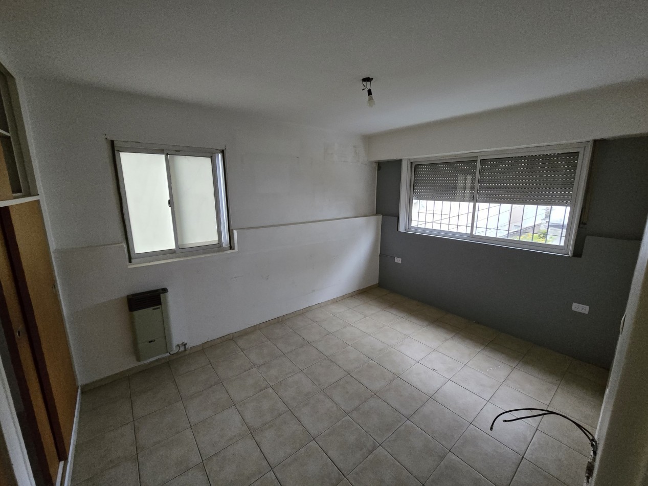 Venta Dos Ph de 3 Amb C/U se venden juntos, entrada independiente. No se pueden subdividir, en San Isidro
