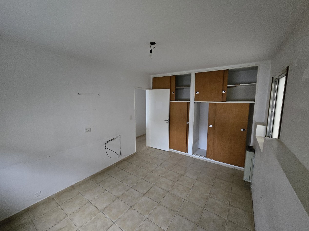 Venta Dos Ph de 3 Amb C/U se venden juntos, entrada independiente. No se pueden subdividir, en San Isidro
