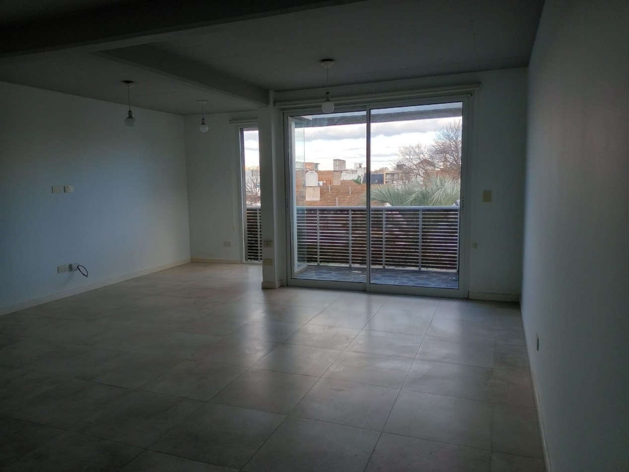 Alquiler Departamento de 2 ambientes con Cochera en San Isidro