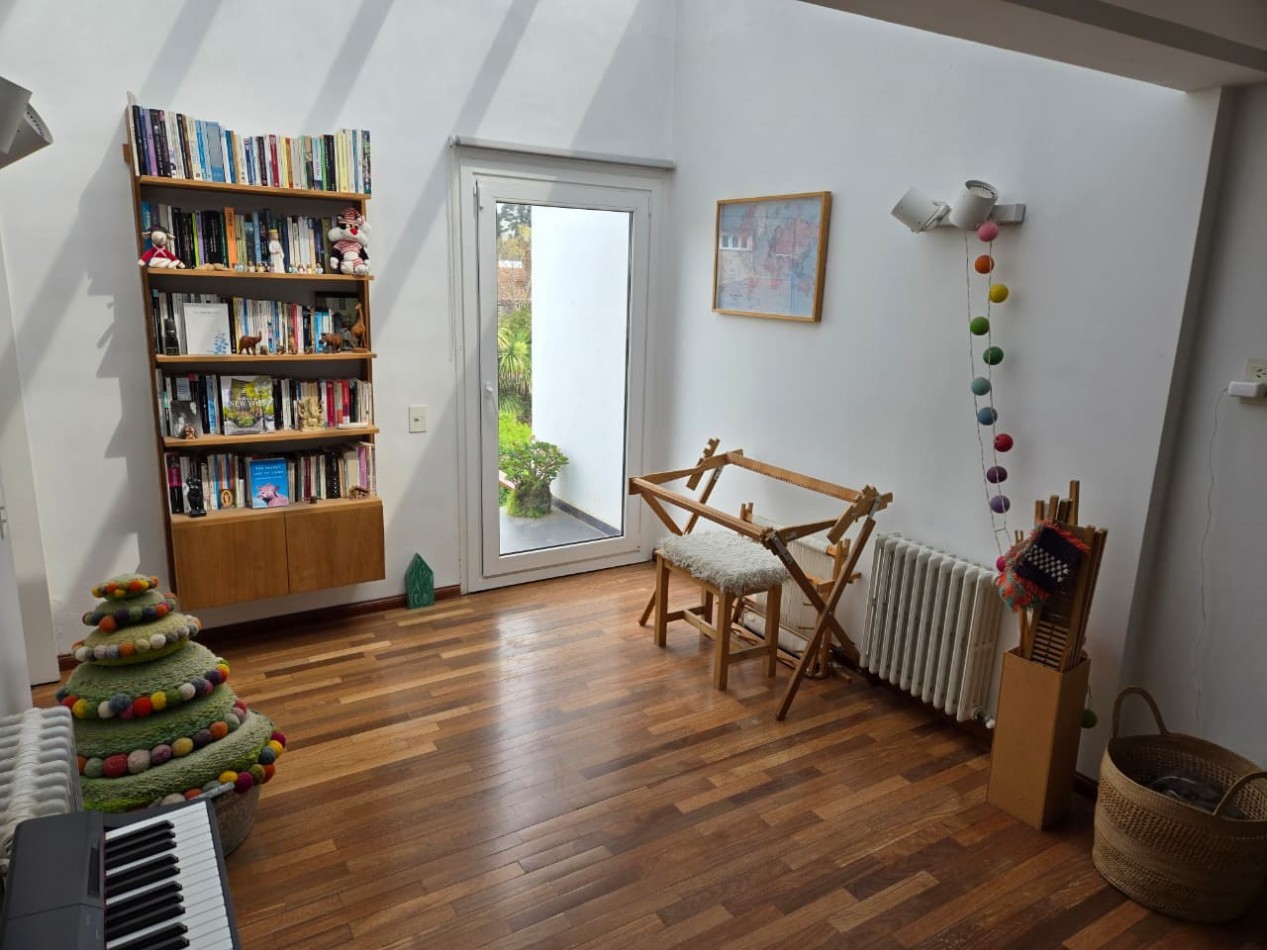 Impecable Casa Moderna en Venta en Lomas de San Isidro