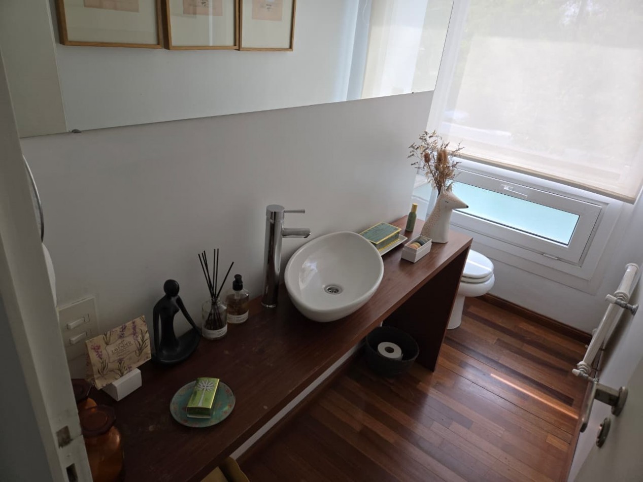 Impecable Casa Moderna en Venta en Lomas de San Isidro