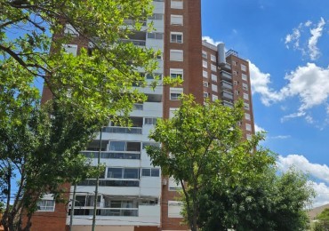 Venta Departamento 2 Ambientes con Cochera en Beccar con Increible Vista al Rio
