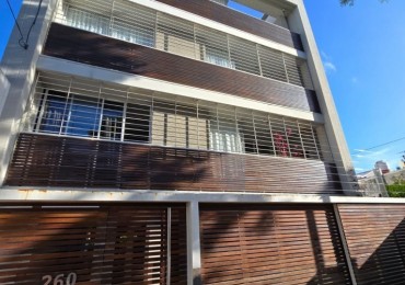 Alquiler Departamento de 2 ambientes con Cochera